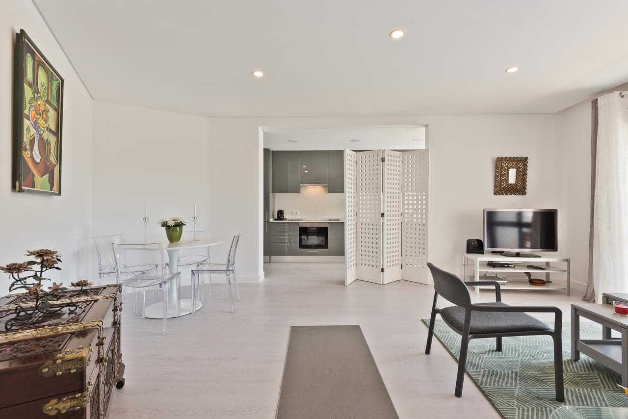 2 Bedroom Apartment with sea view in Cascais