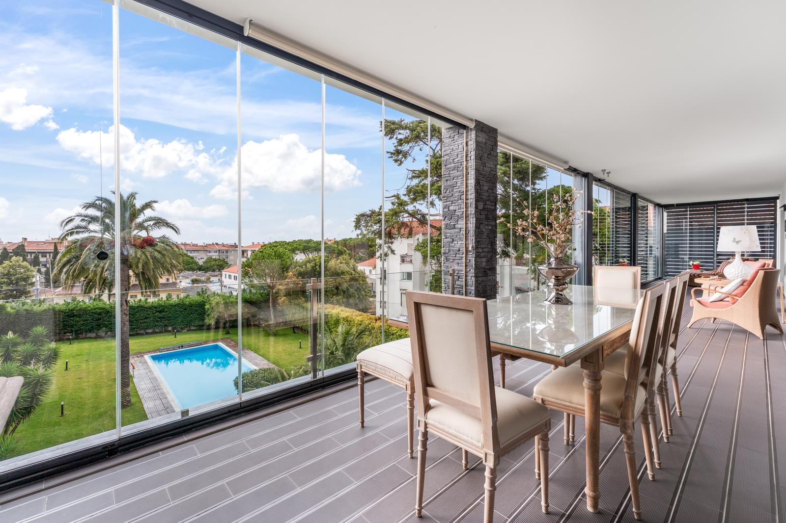 4-Bedroom Apartment in Vila Rosa Maria Condominium