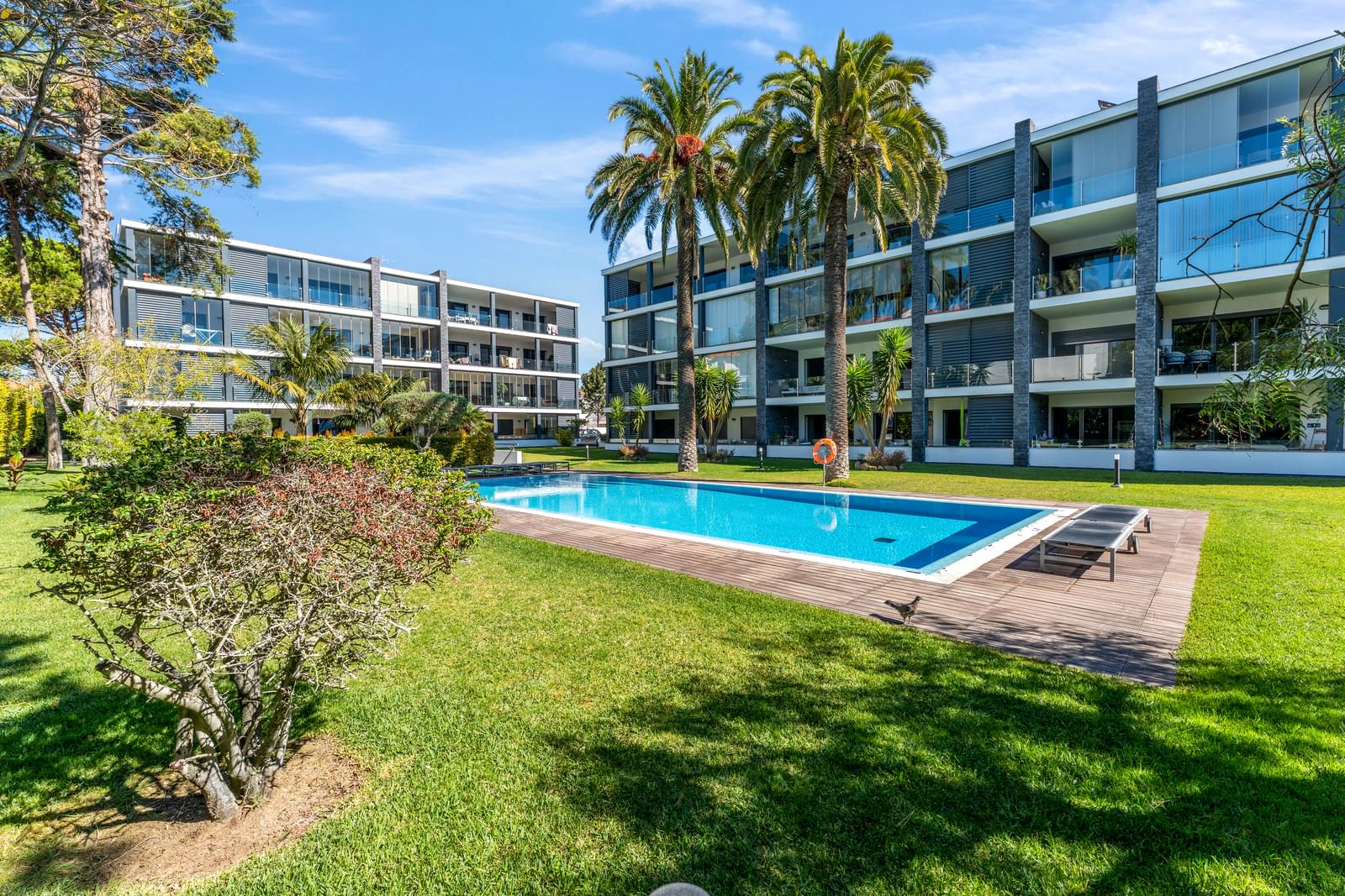 4-Bedroom Apartment in Vila Rosa Maria Condominium