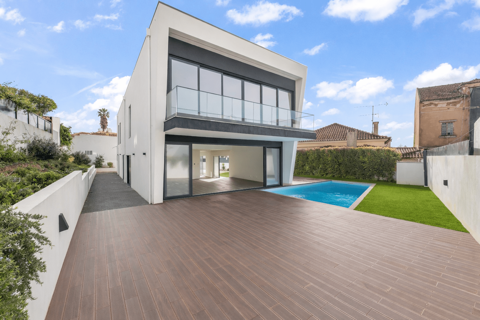 4 Bedroom Detached house with swimming pool, Parede, Cascais