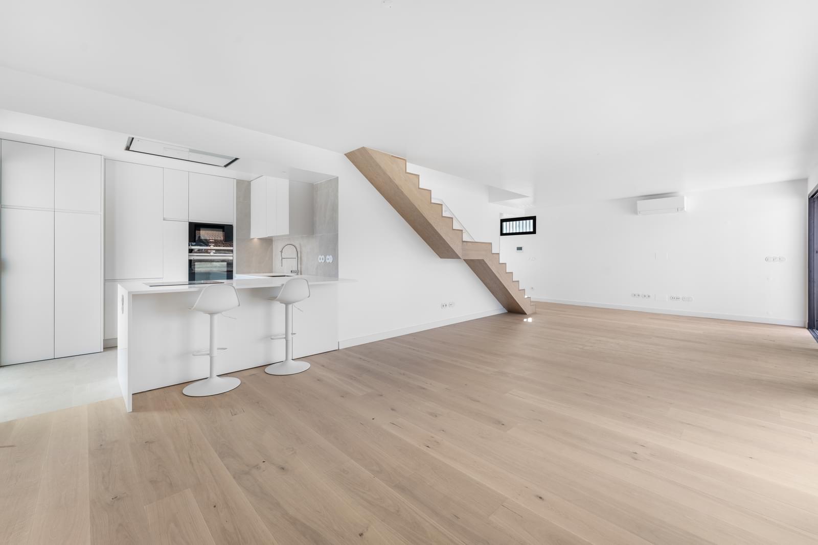 3 Bedroom Apartment with parking, Monte Estoril, Cascais
