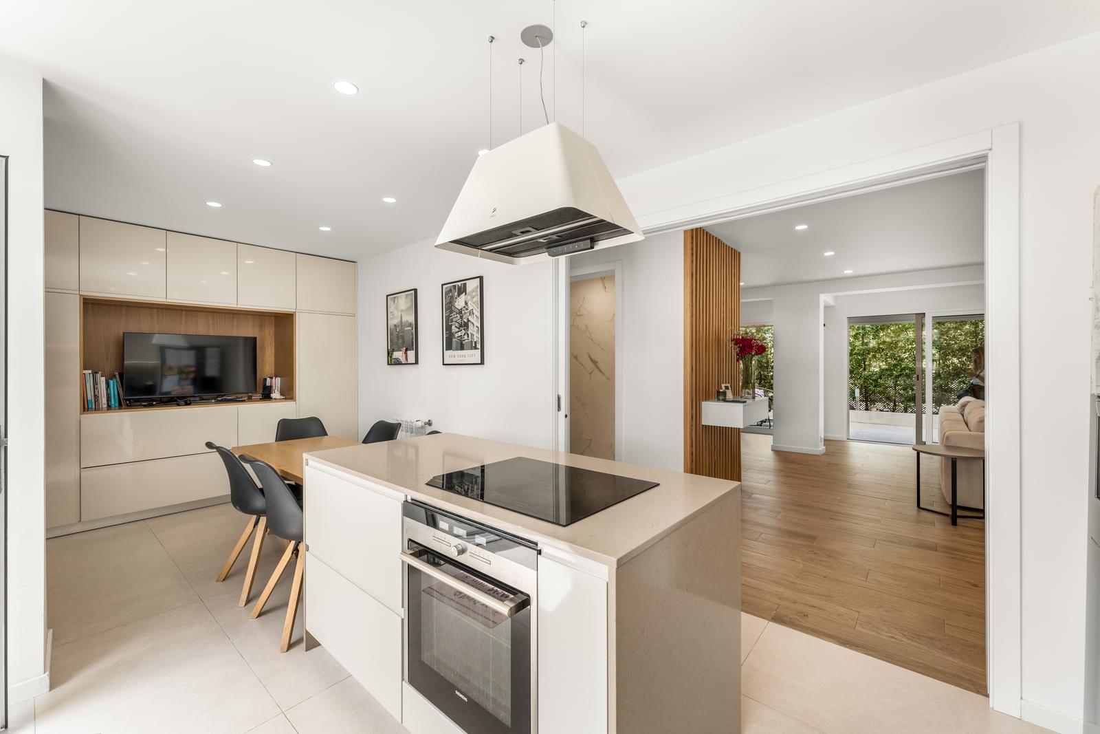 4 Bedroom Apartment with swimming pool, Cascais