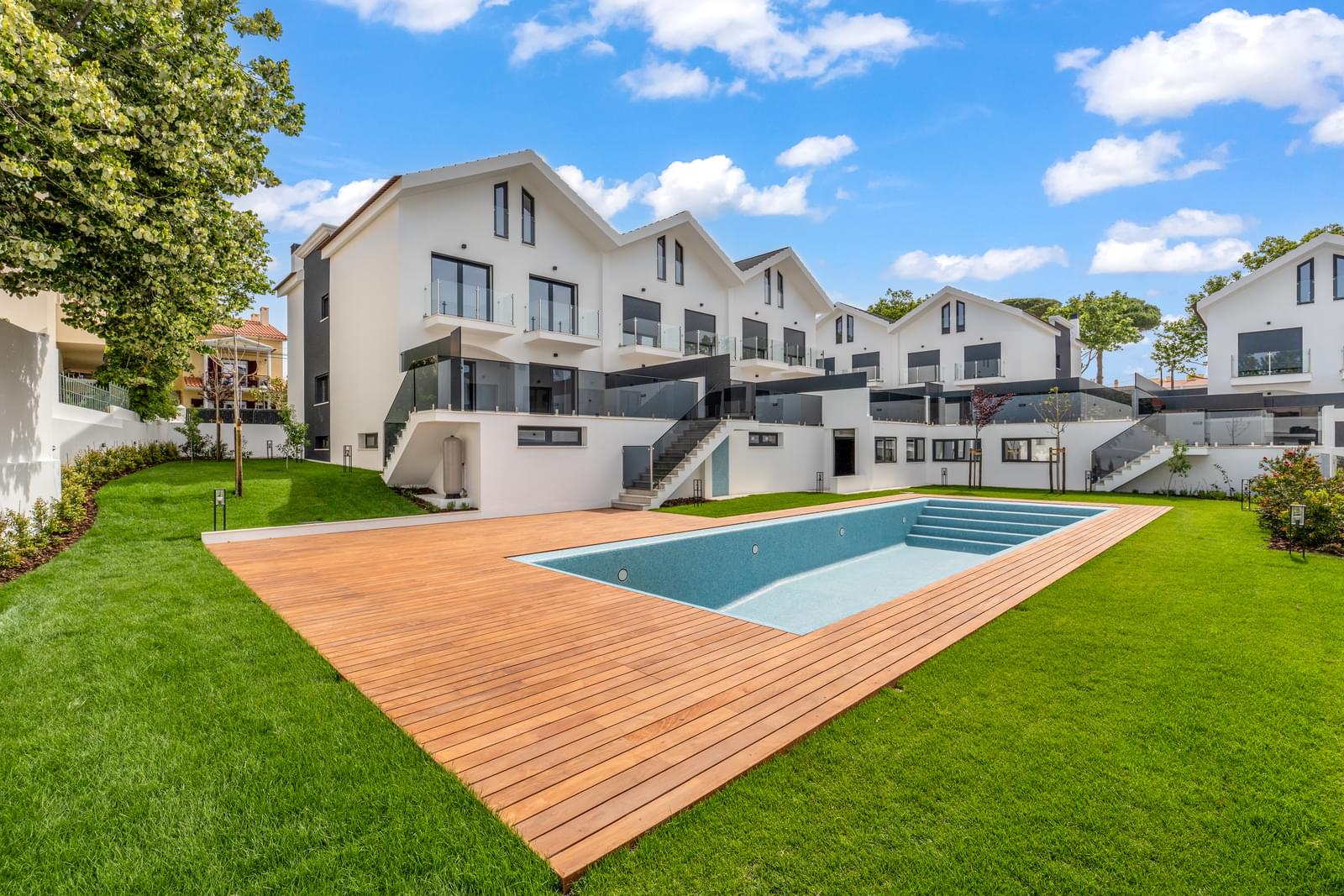 4 Bedroom Semi-detached house with swimming pool, São Pedro do Estoril, Cascais