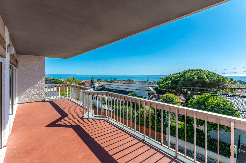 5 Bedroom Detached house with parking, Alto da Parede, Cascais