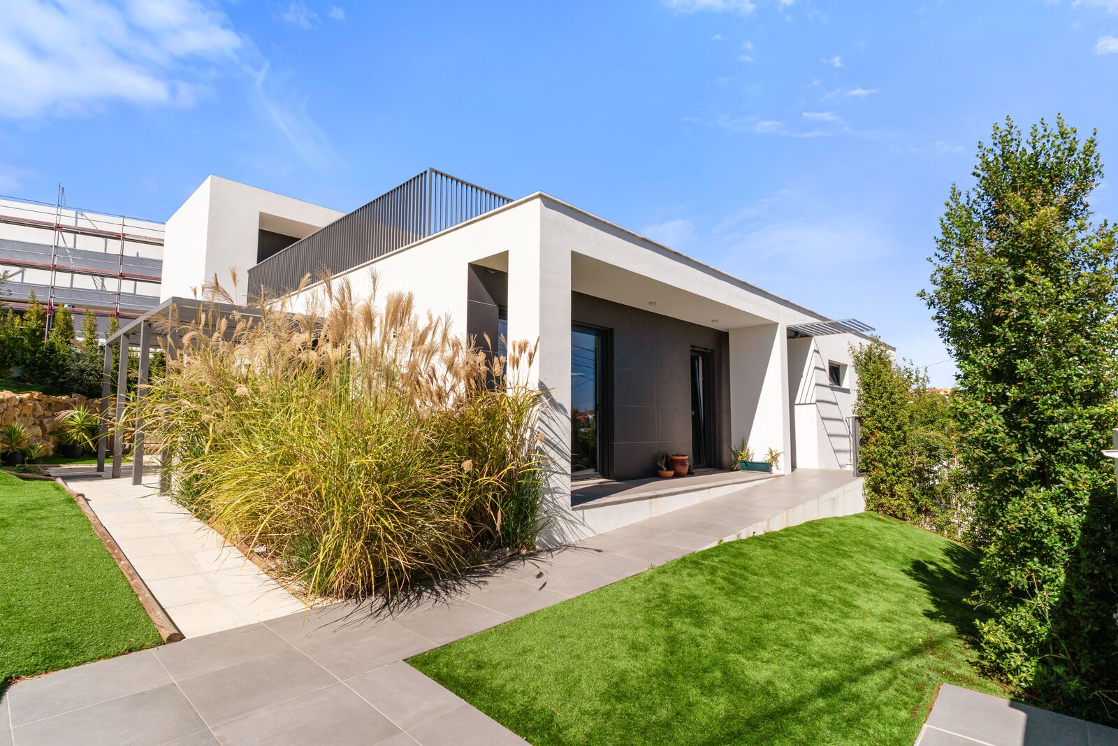 3 Bedroom House with a view, Manique, Cascais