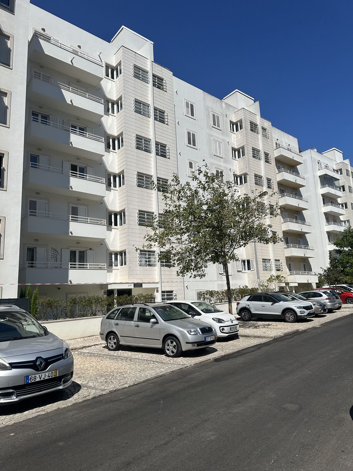 3 Bedroom Apartment with parking, Estoril, Cascais